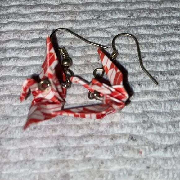 Japanese origami paper crane earrings - Picture 1 of 3